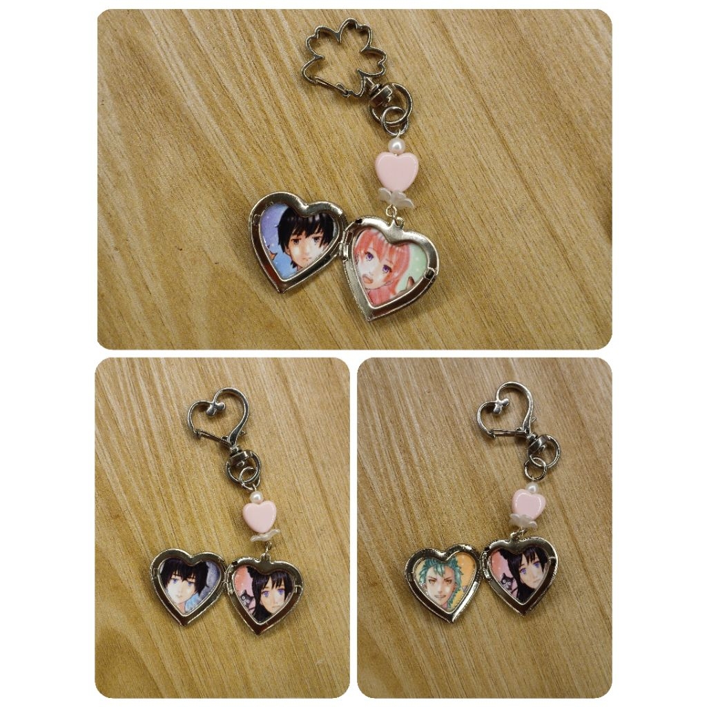FANMERCH WITCH WATCH Locket Keychain
