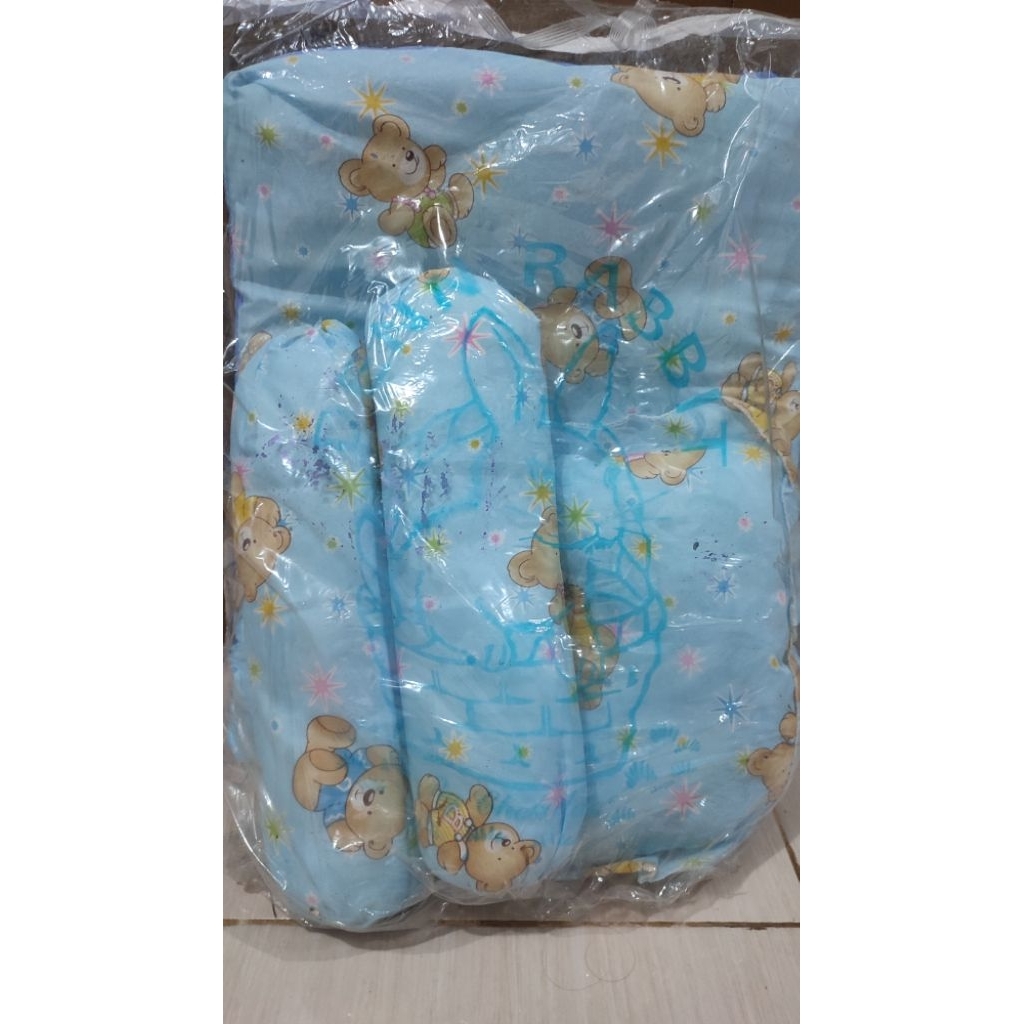 Kasur bayi 2 guling 1 bantal