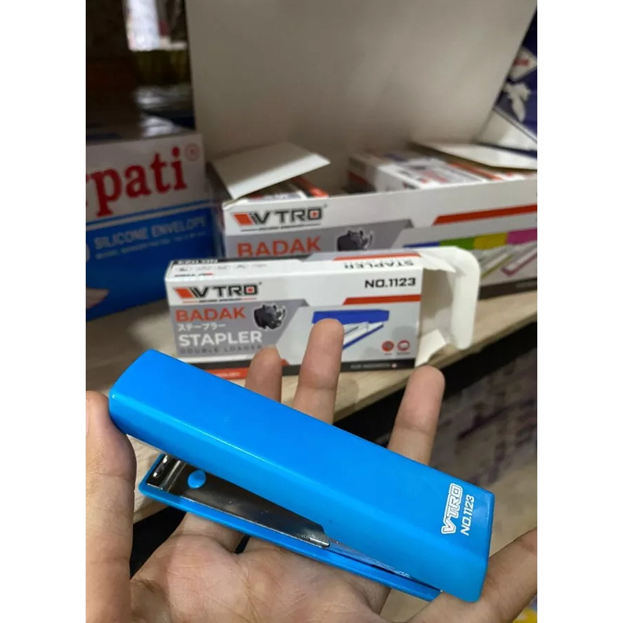 

1 LUSIN Vtro Badak Stapler/Vtro Badak Stapler/STAPLER V-TRO BADAK no. 1123 HD-10D KUAT DAN AWET