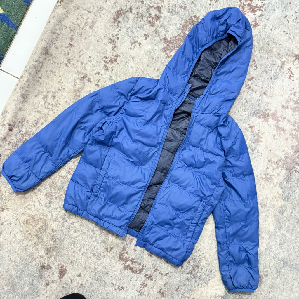 preloved jaket winter musim dingin tebal uniqlo anak 6-7 tahun 130