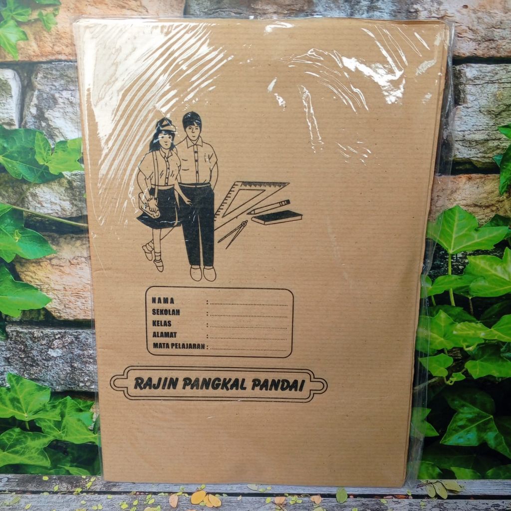 

Sampul Buku Tulis Coklat 1 Pack Isi 25 Lembar Ukuran Besar 18X26 /Sampul Buku Coklat