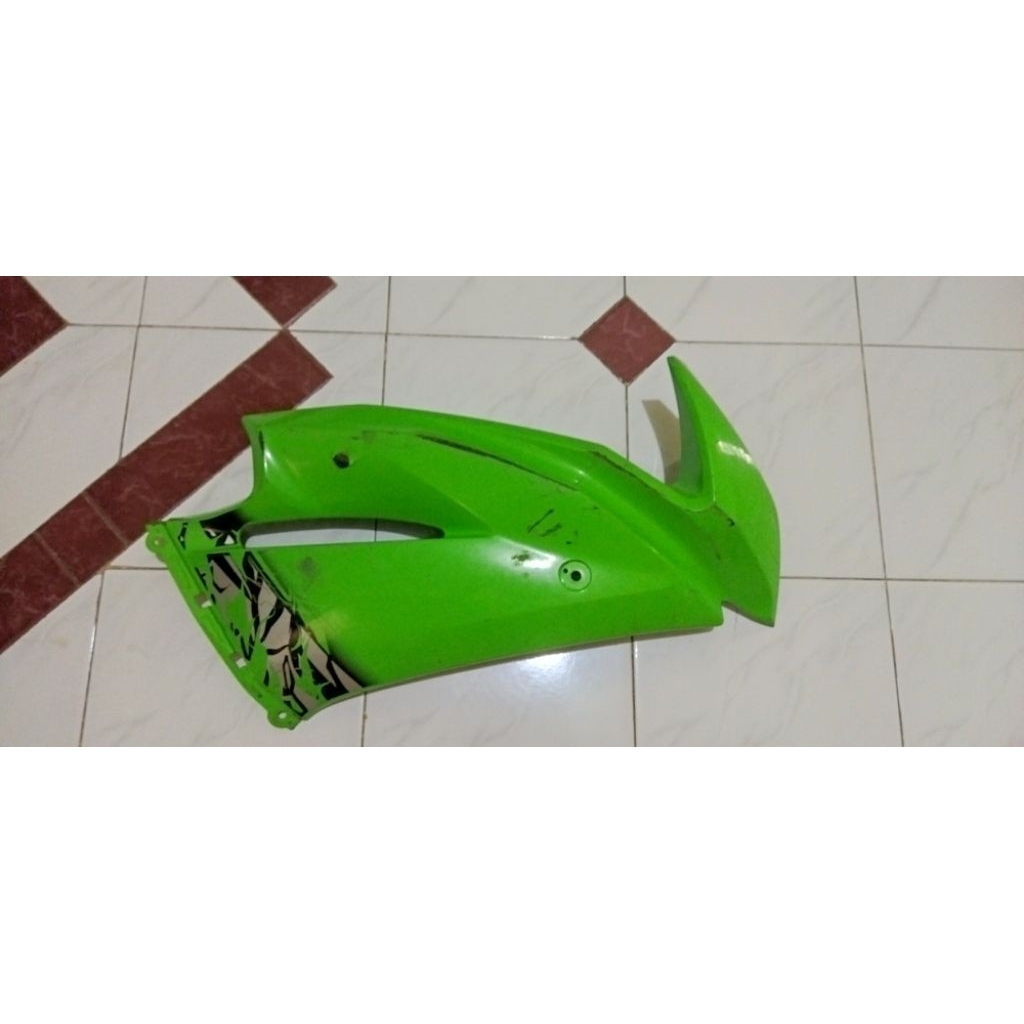 fairing atas kanan ninja rr new atau fairing atas kanan Kawasaki ninja rr new atau fairing atas sebe