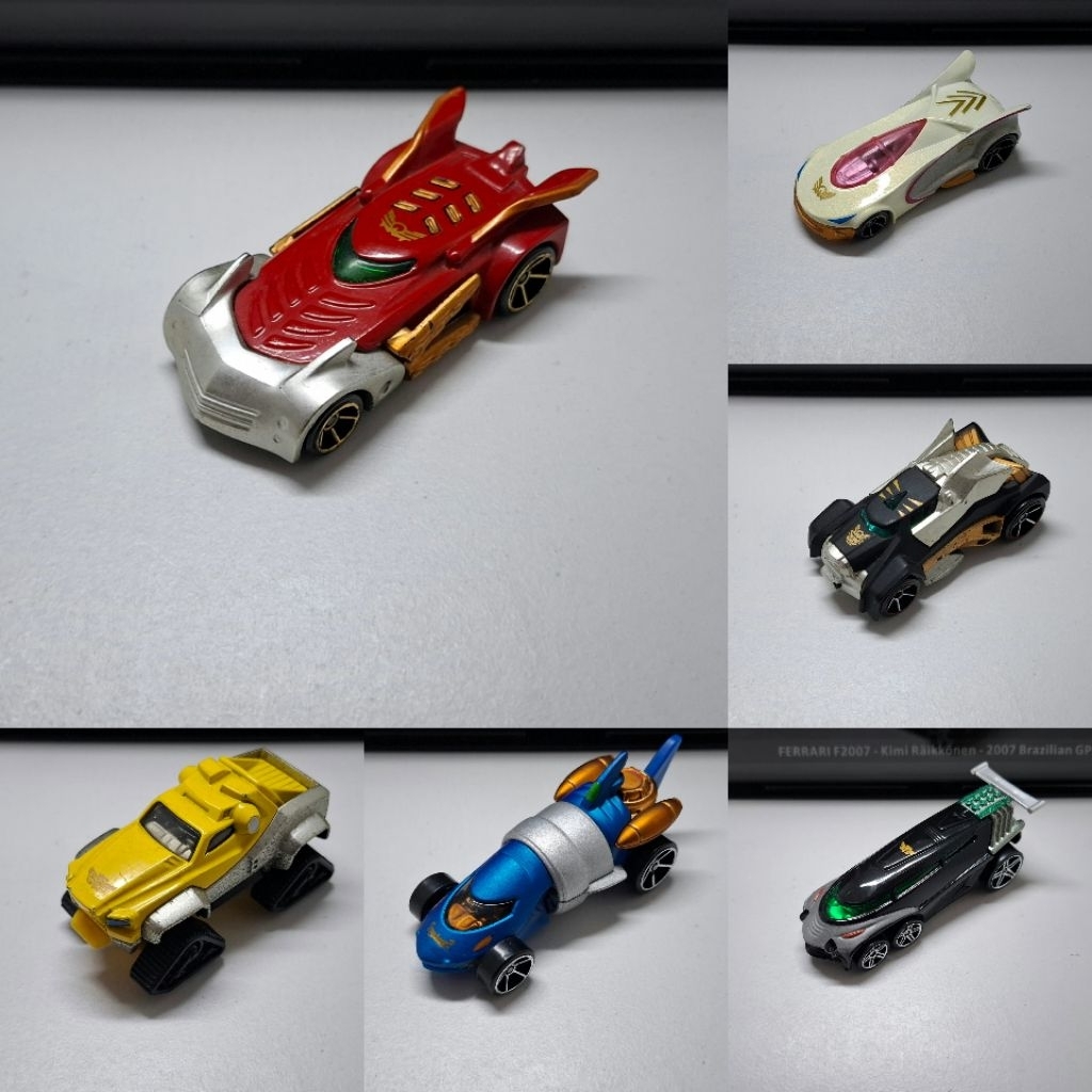 Set Hot Wheels Power Rangers Megaforce Megazord Loose