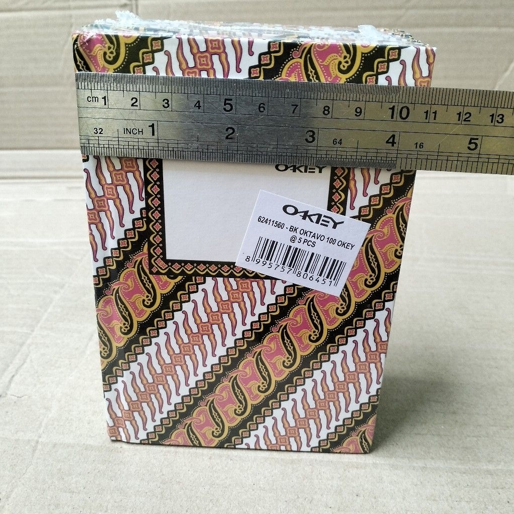 

buku oktavo isi 5 pcs @100 lembar