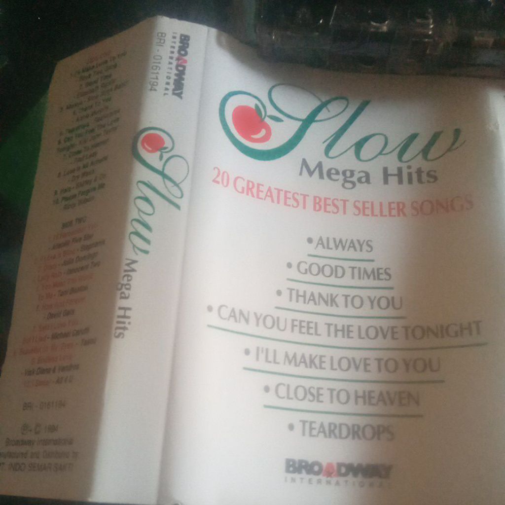 kaset pita SLOW MEGA HITS A629