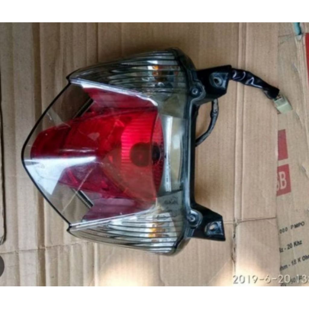 lampu belakang/lampu stop belakang Yamaha Mio j PNP Mio GT fi 113cc ORI copotan no cacat