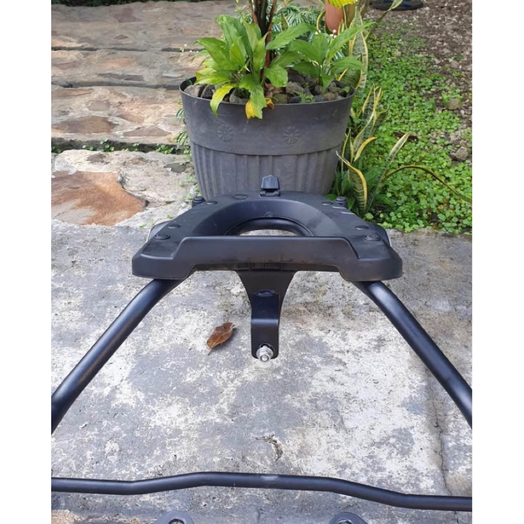 breket top box givi nmax 2021