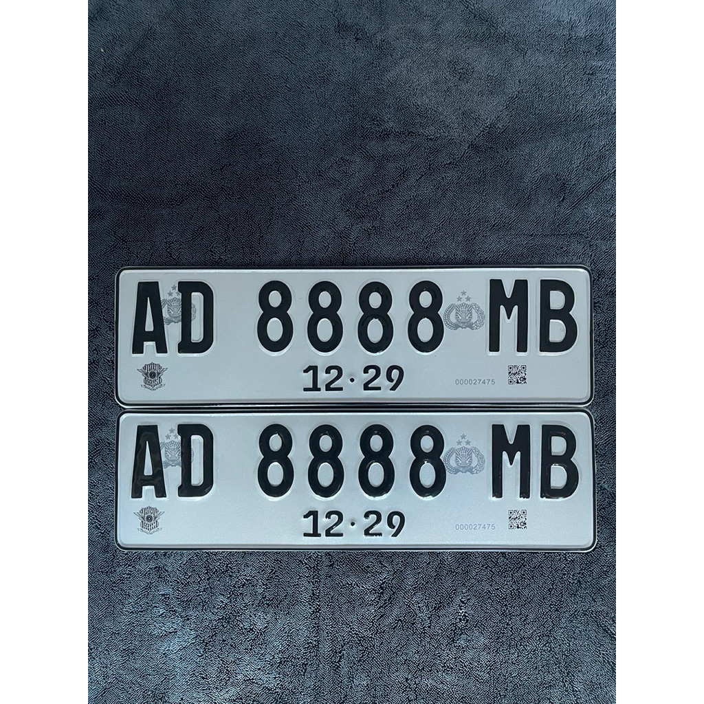 PLAT NOMOR PUTIH REFLEKTIF BARCODE GHOST