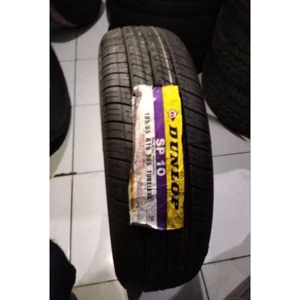 Ban Mobil 185/65 R15 88S SP10 DUNLOP