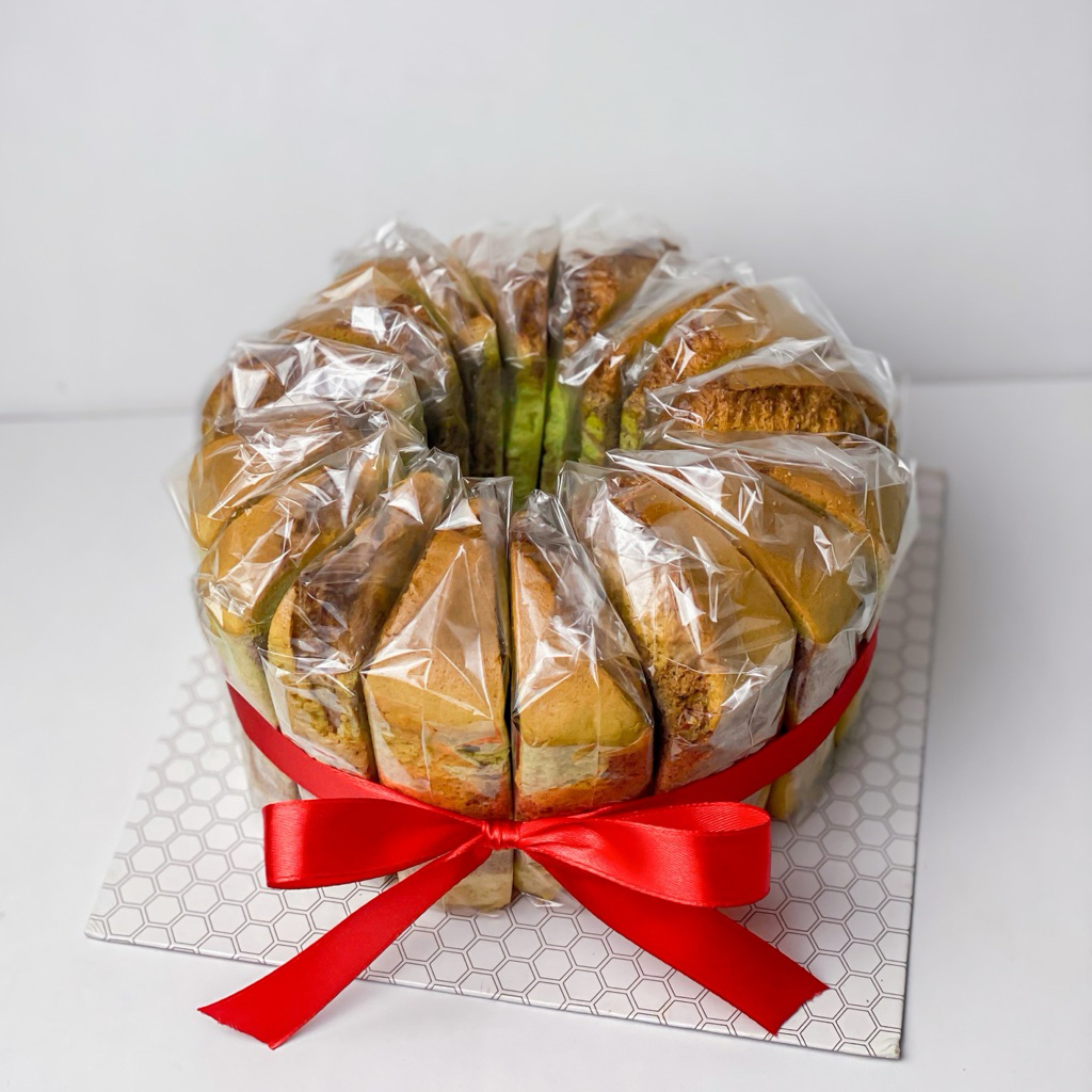 

WHOLE SLICED CHIFFON CAKE