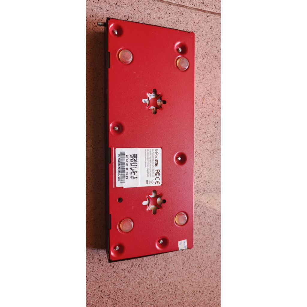 Mikrotik RB 2011-ILS-In Minus