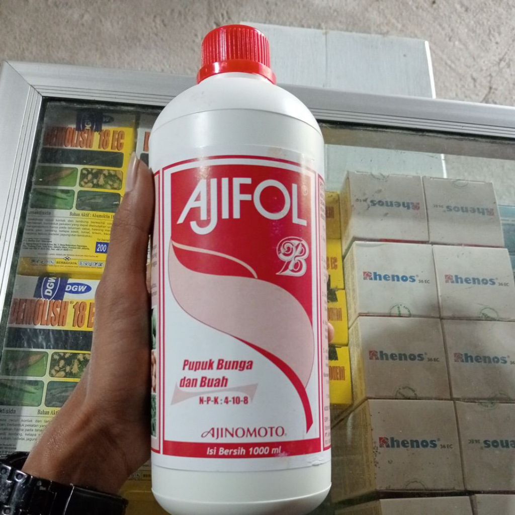 Pupuk Bunga Dan Buah Ajifol Merah 1L