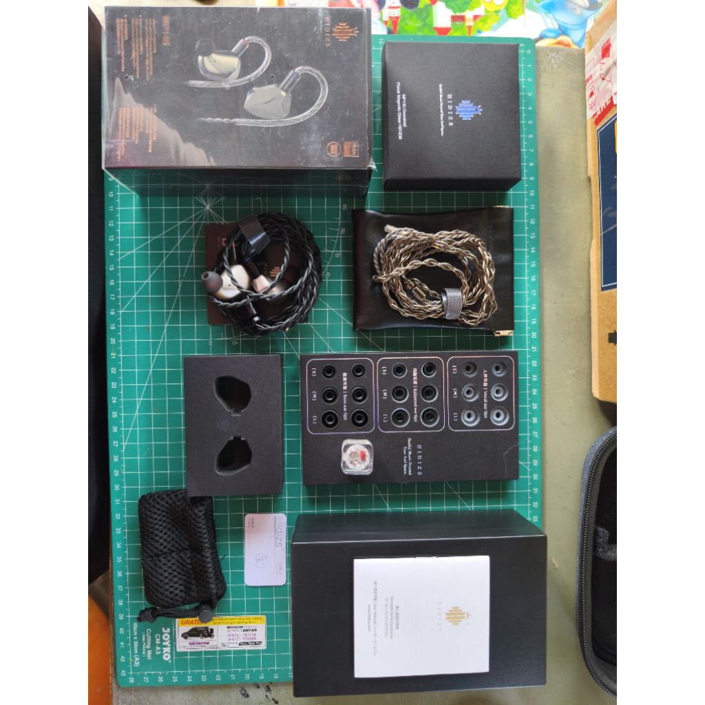 IEM Planar Hidizs MP145 Titanium Preloved bonus kabel oyaide hpc 28-2u 4.4mm + spinfit cp155 medium+