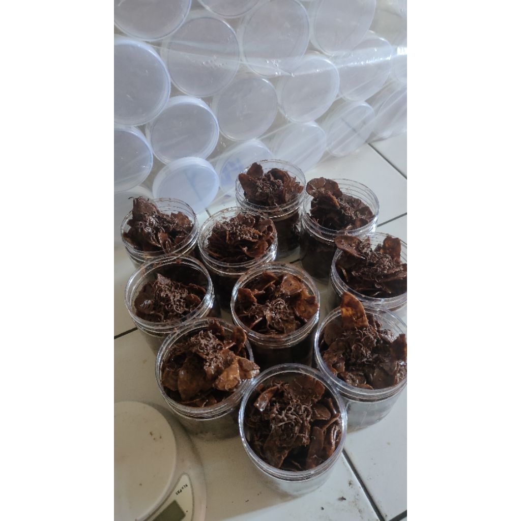 

banana chips cokelat