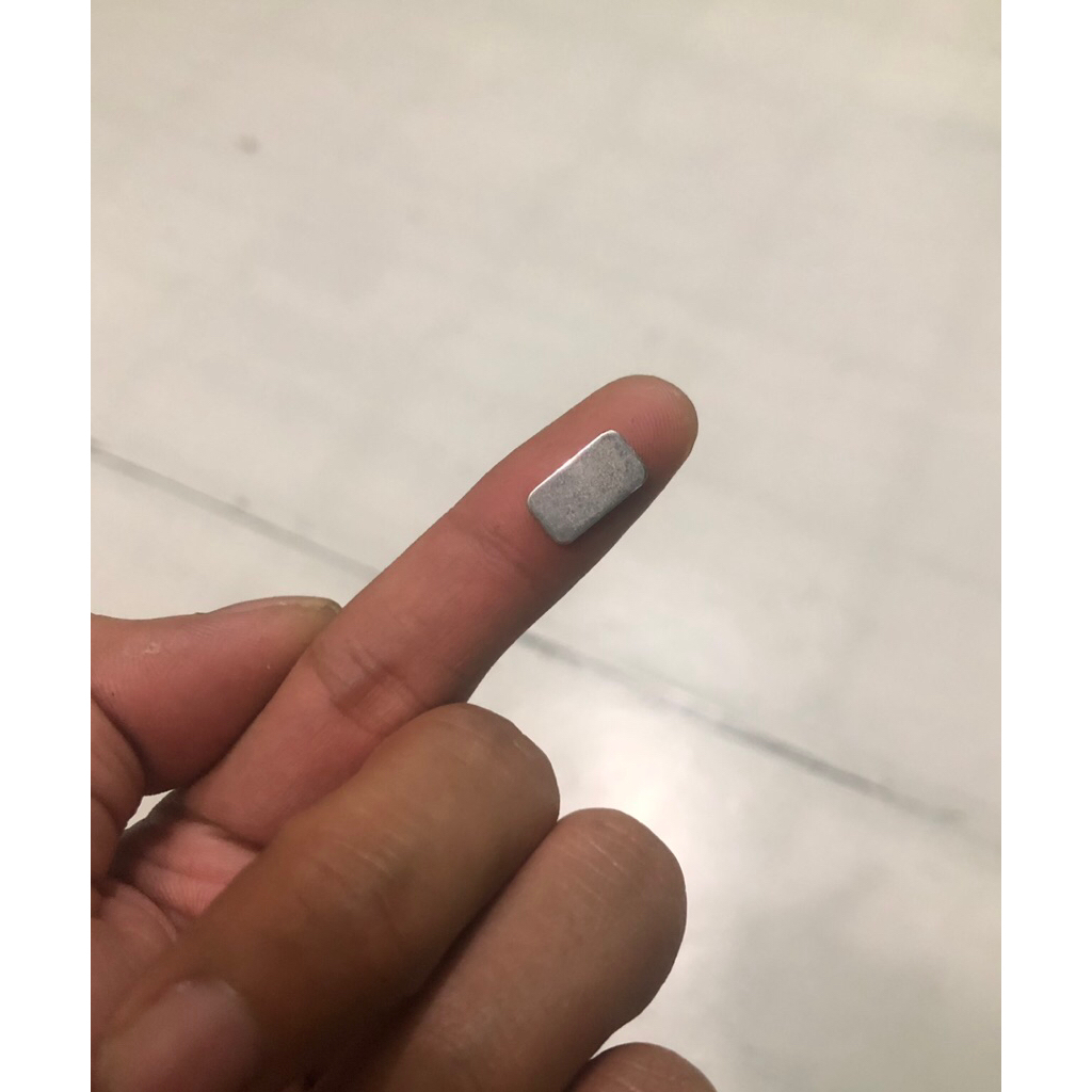 Evergreeeen  Magnet Buat Kamera Iphone Getar Geser Geser Goyang Goyang