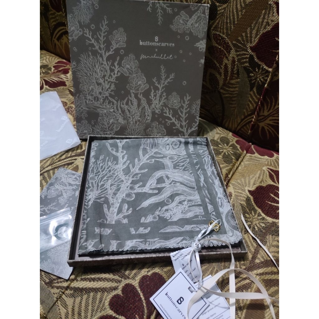 ELMAR MINORCA SERIES BUTTONSCARVES