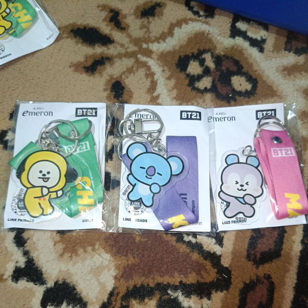 keychain / gantungan kunci / ganci bt21 BTS official
