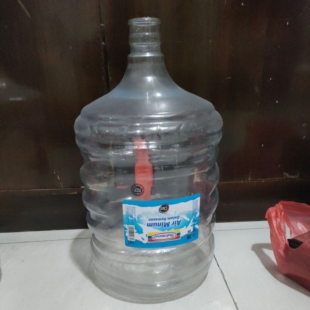 

Galon Kosong Cleo Indomaret 19 liter termurah seindonesia