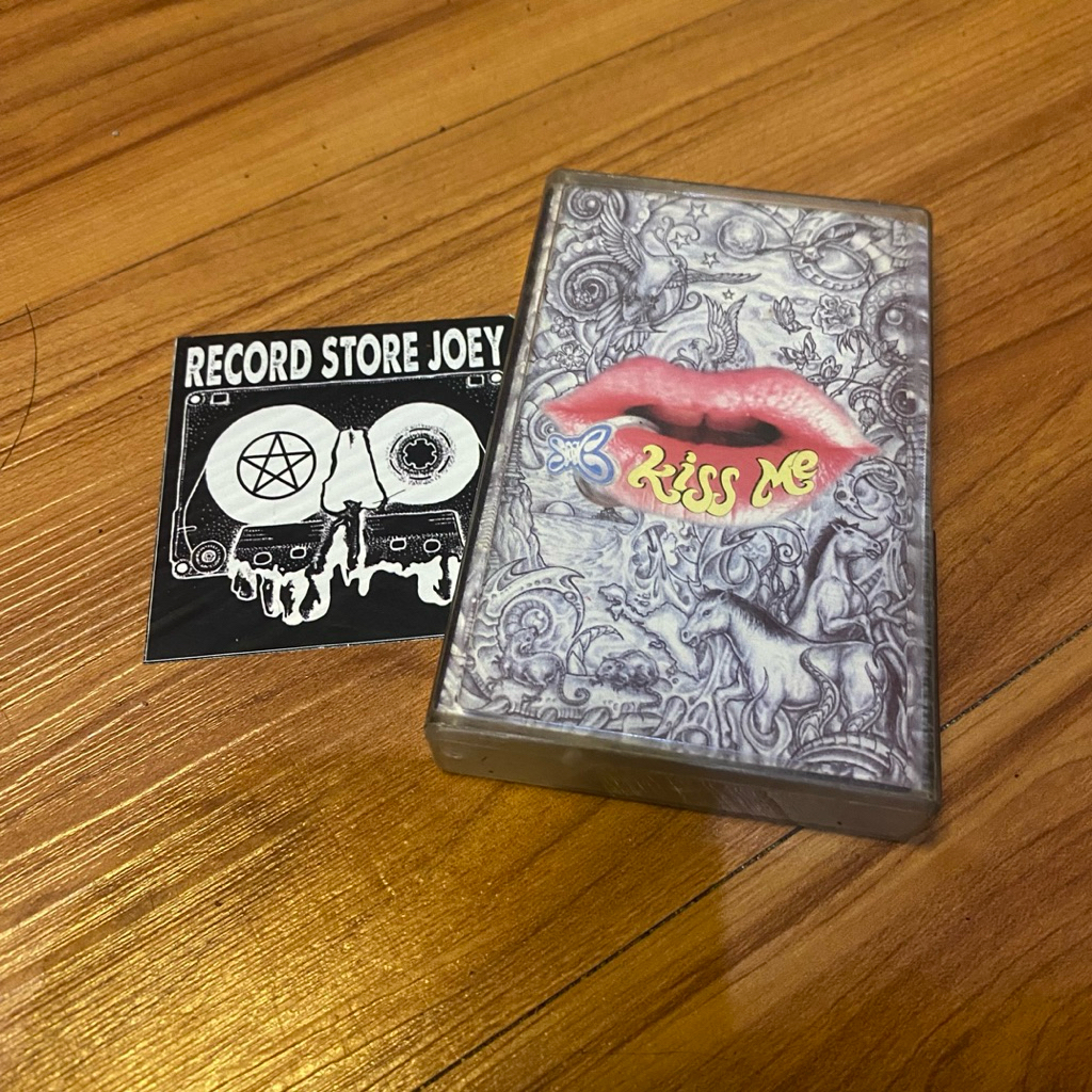 kaset slank - kiss me