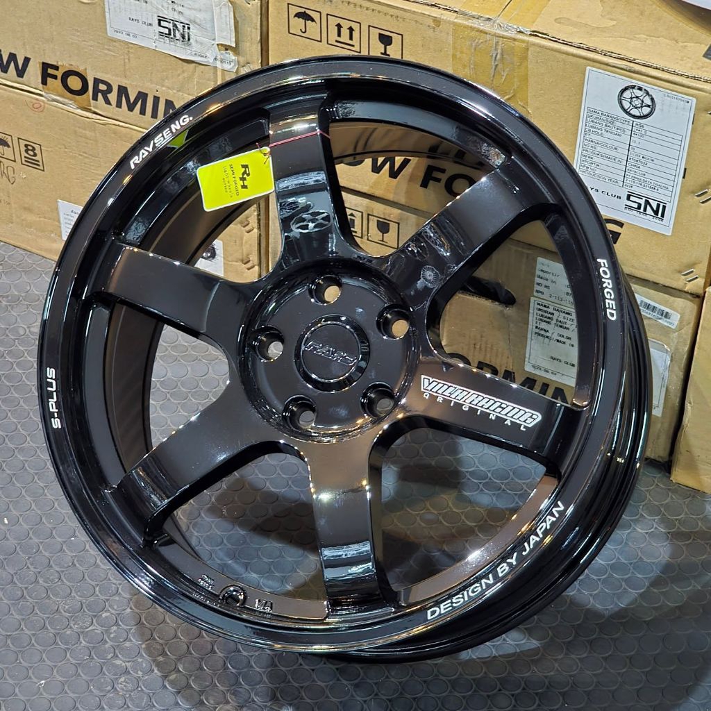 Velg racing r18 velg TE37 LEBAR 8 velg mobil ring 18 velg racing mobil sangat cocok untuk mobil Inno