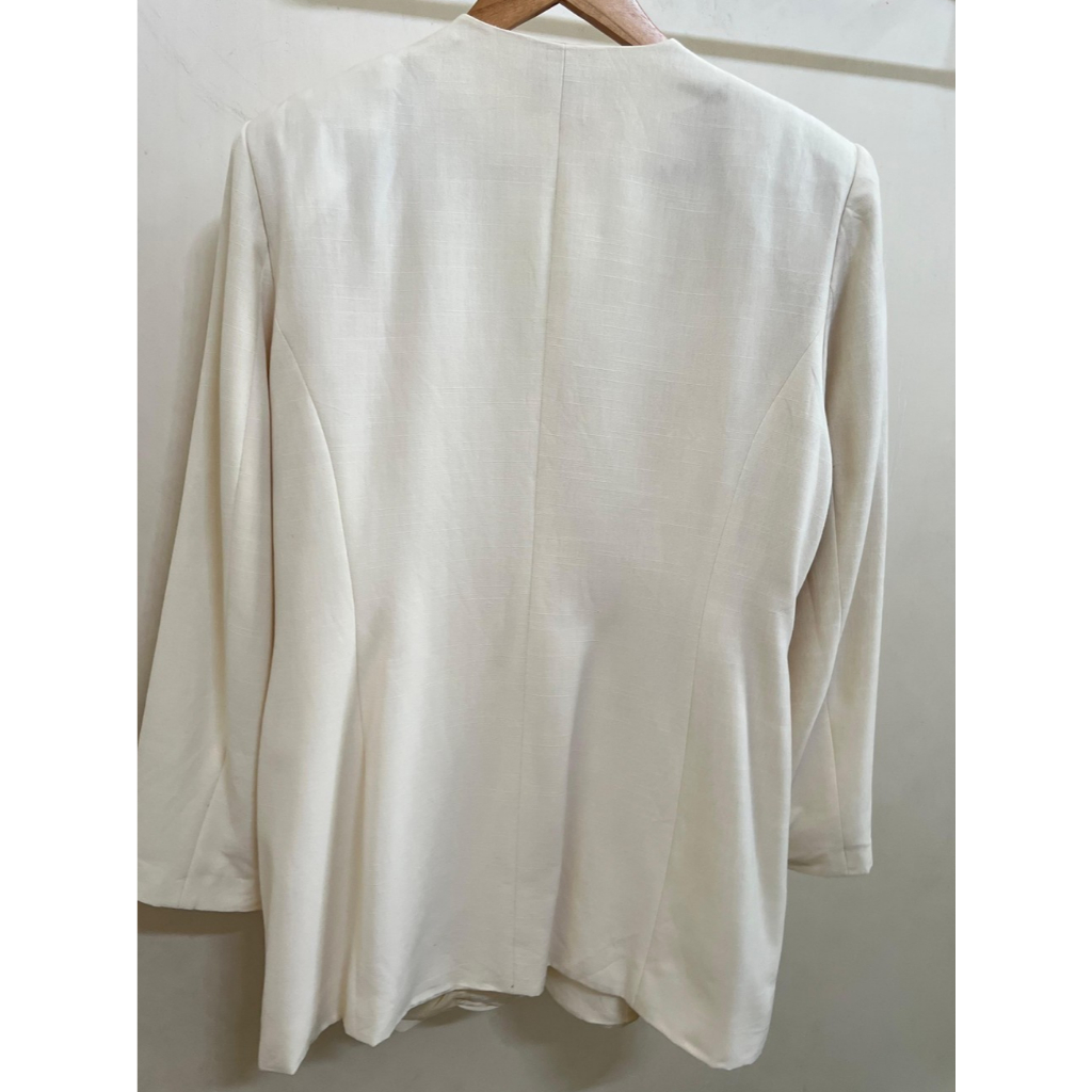 Preloved Blazer putih