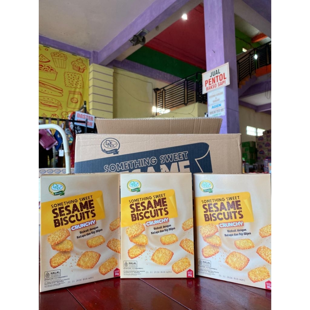

1 DUS SESAME BISCUIT CRUNCHY ISI 24 PCS JAJAN HAJATAN