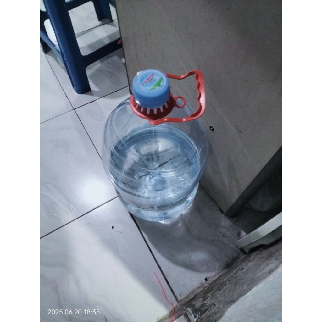 galon kosong le mineral