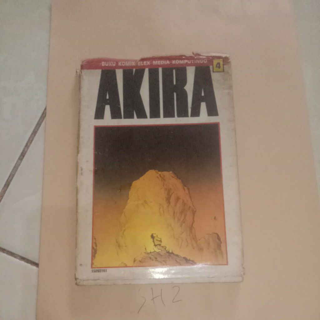 KOMIK AKIRA NO 4