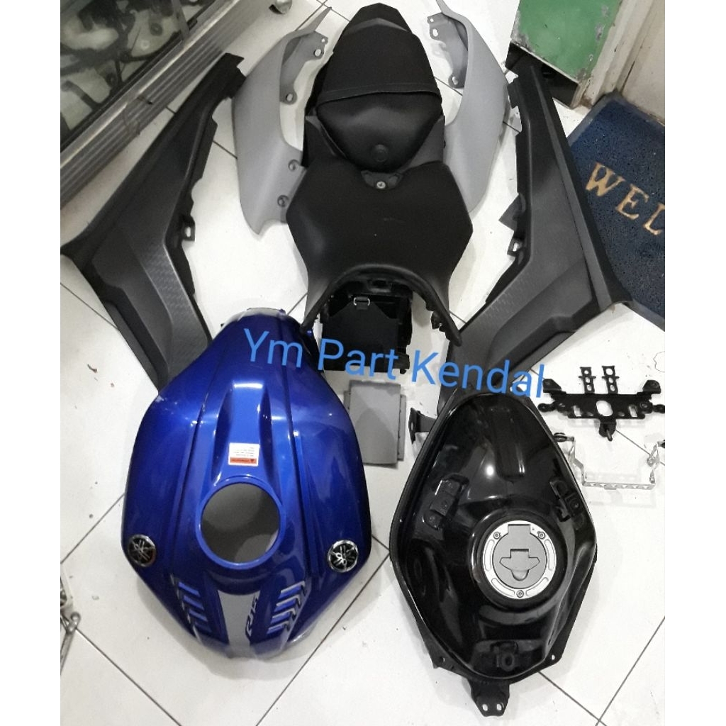 Body R15v3 Bodi R15v3 Body Set Belakang R15v3 bisa buat modif vixion R15v2 xabre