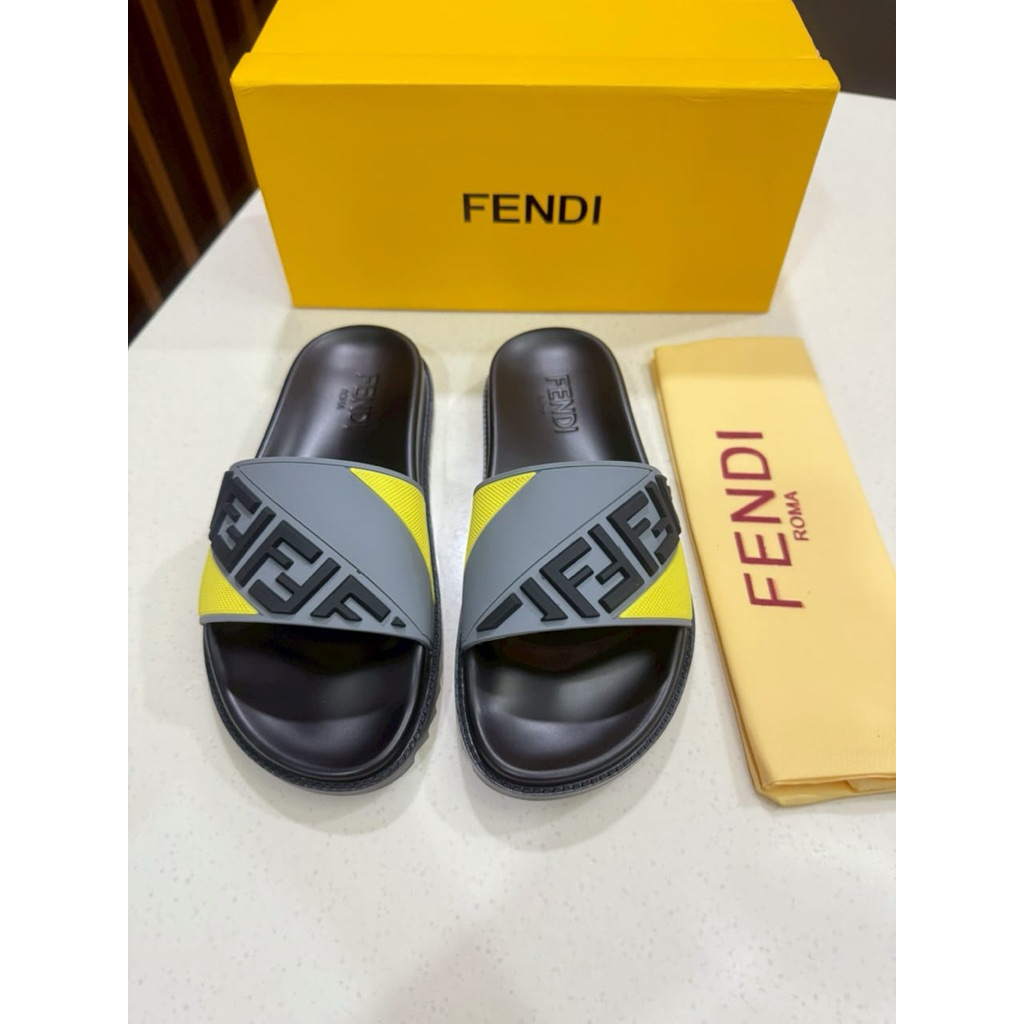 Sandal Fendi
