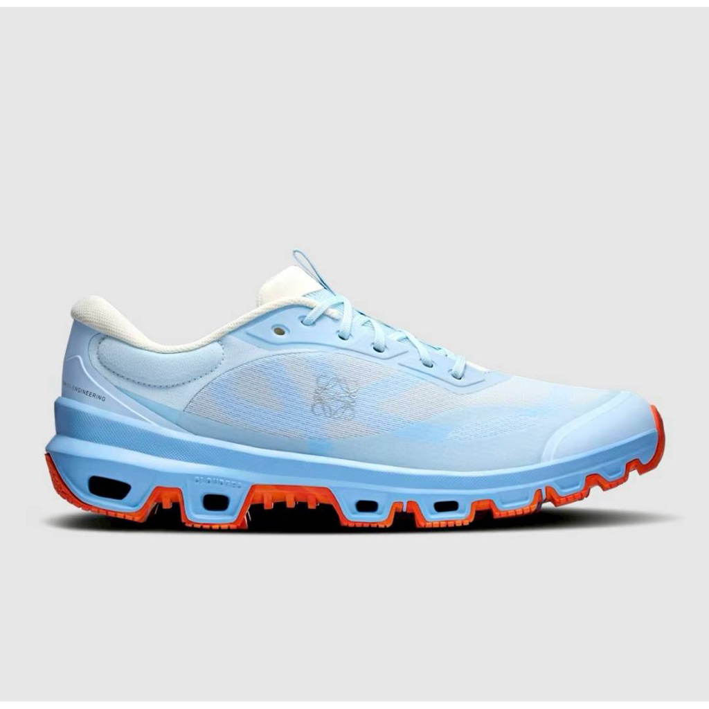 On Cloudventure X Loewe2