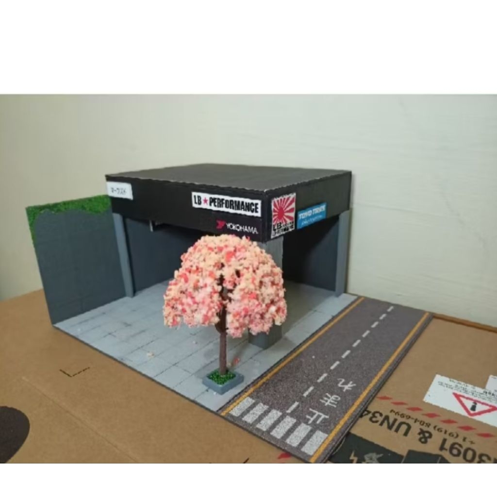 Miniatur pohon sakura dengan pot / miniatur pohon dengan alas