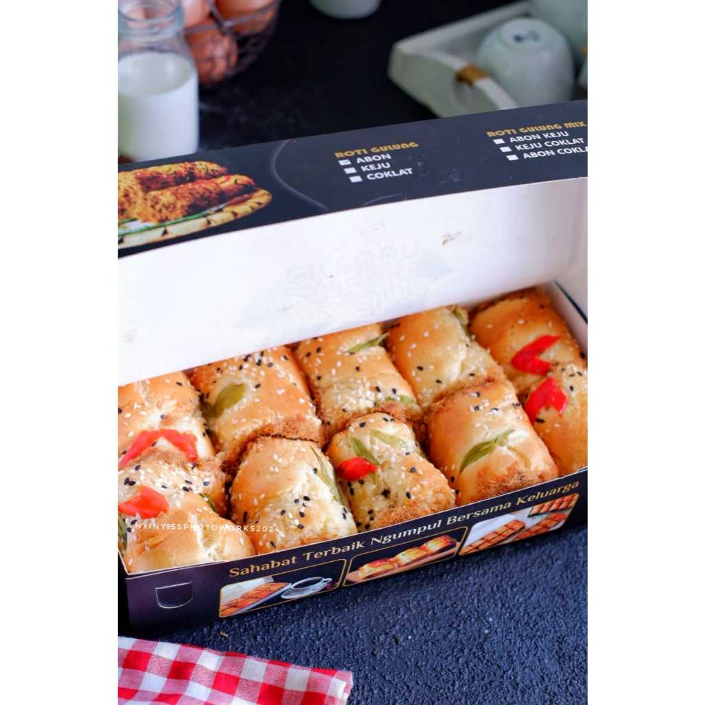 

Roti Gulung Abon Sapi Premium Azzahra Snack isi 10 pcs