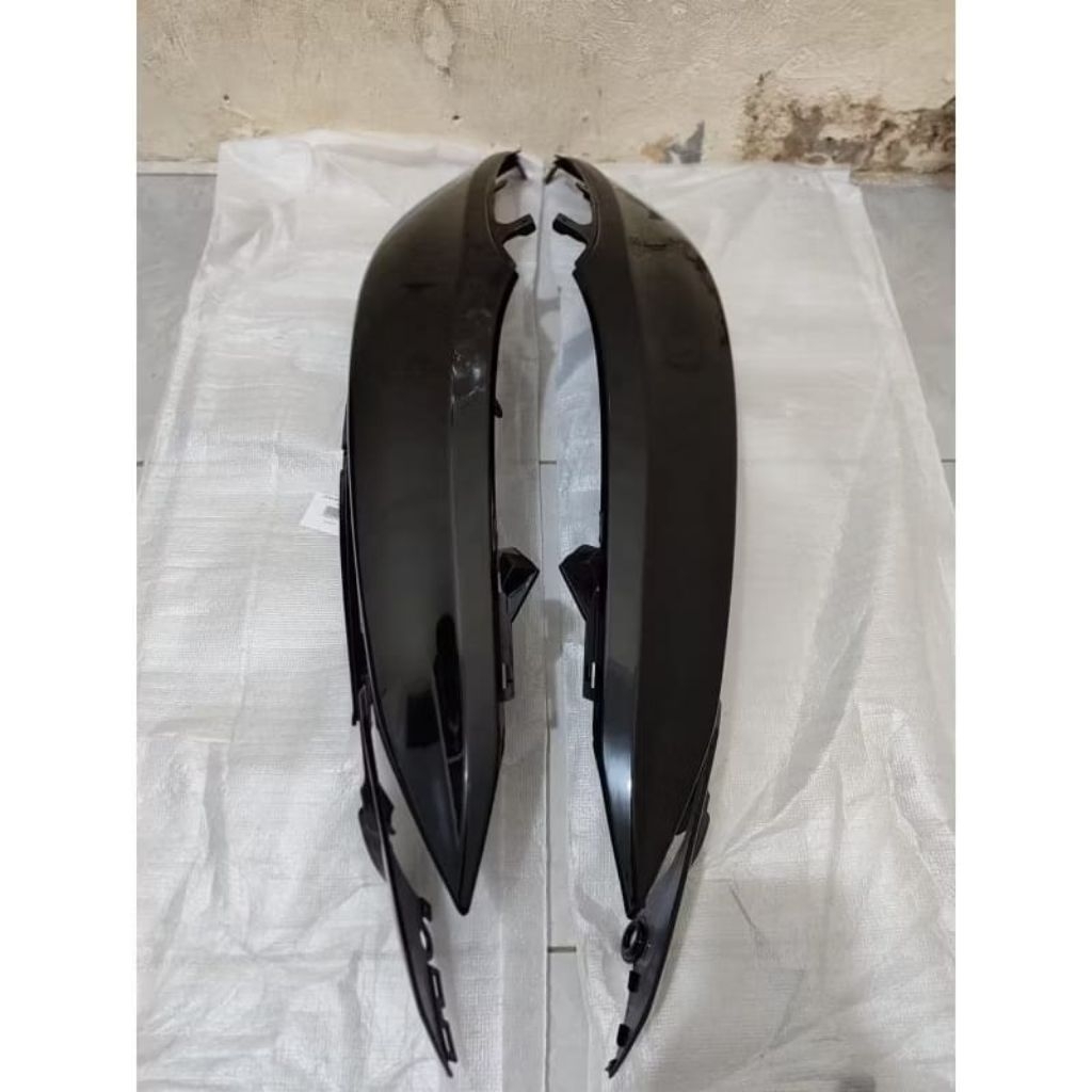 Cover body belakang samping kanan kiri spacy karbu spacy fi hitam