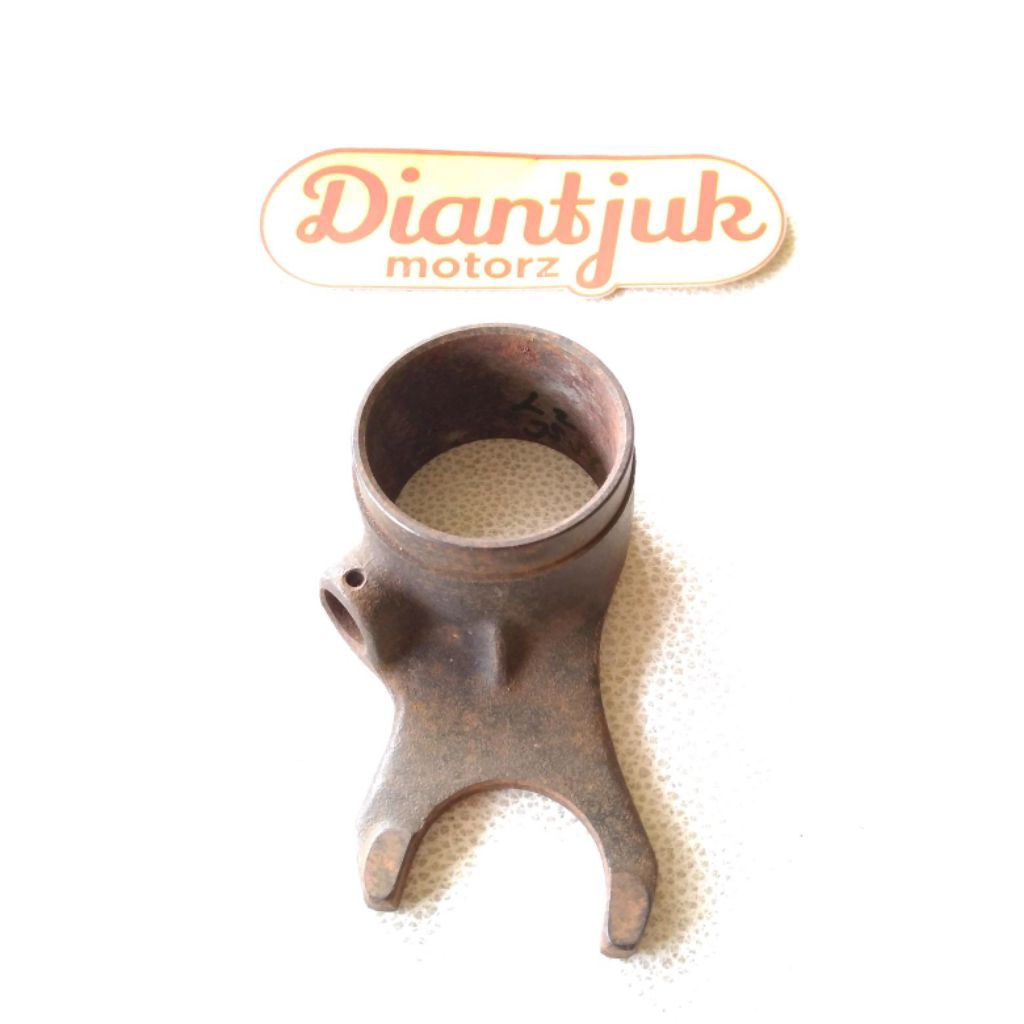 Cakaran Capit Udang Garpu Operan Gigi Rasio Yamaha L2 YB100 L2G YB 100 NOS