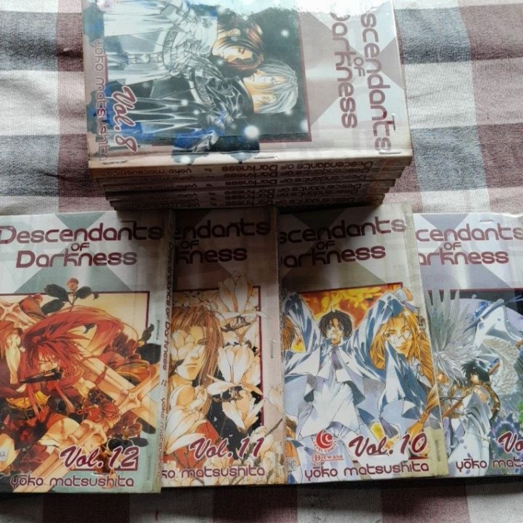Komik Descendants Of Darkness 1 - 12