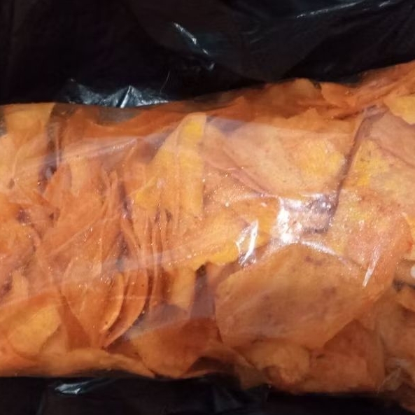 

Cemilan Keripik Talas Pedas Gurih Renyah 250gr