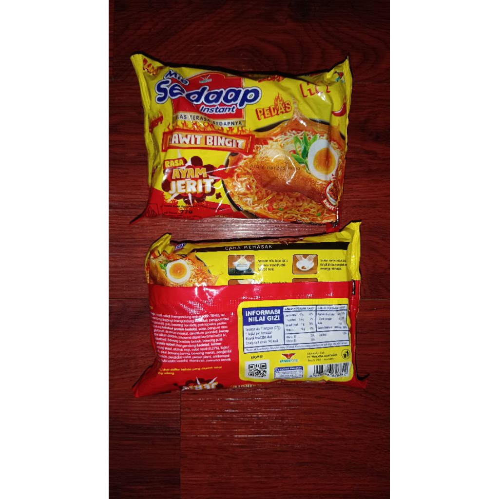 

MIE SEDAAP INSTANT AYAM JERIT RAWIT BINGIT MI INSTAN KUAH PEDAS