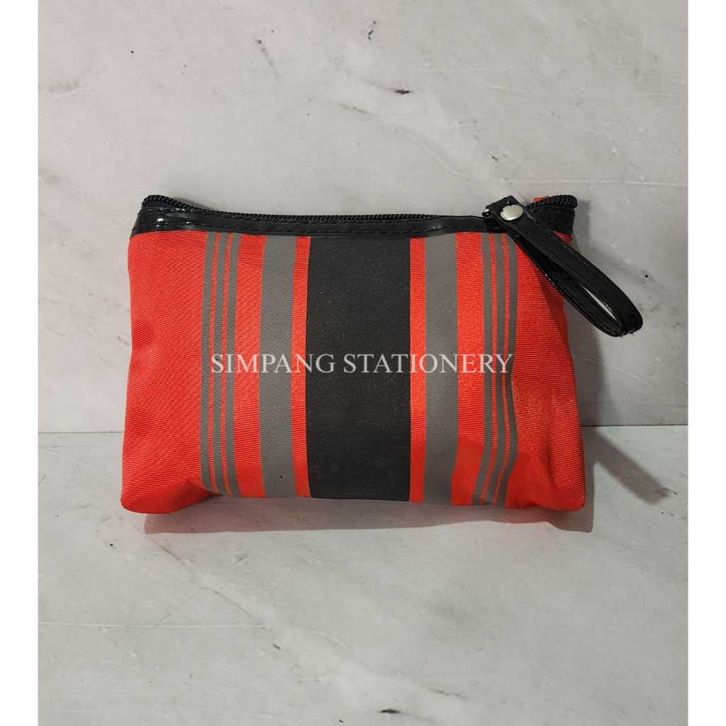 

KOTAK PENSIL / TEMPAT PENSIL / KOTAK KOSMETIK AMG / BJ