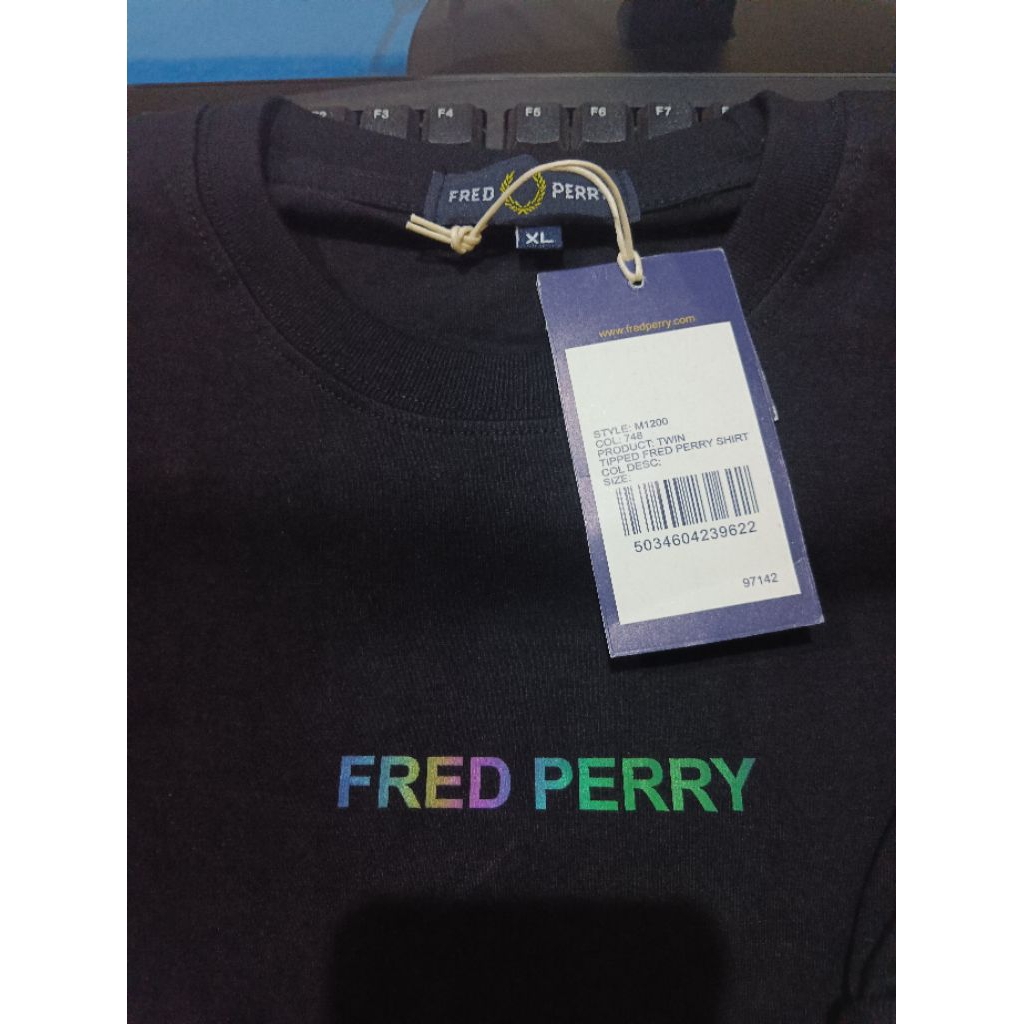 Kaos Fred Perry