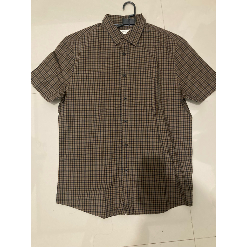 Kemeja Mark and Spencer