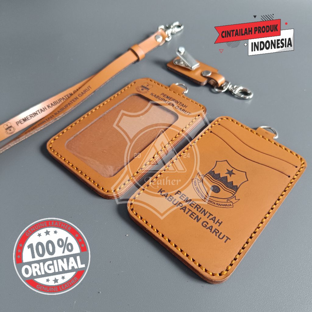 

Id Card Holder Kulit Asli Name Tag Kulit Custom Nama Perusahaan dan Instansi