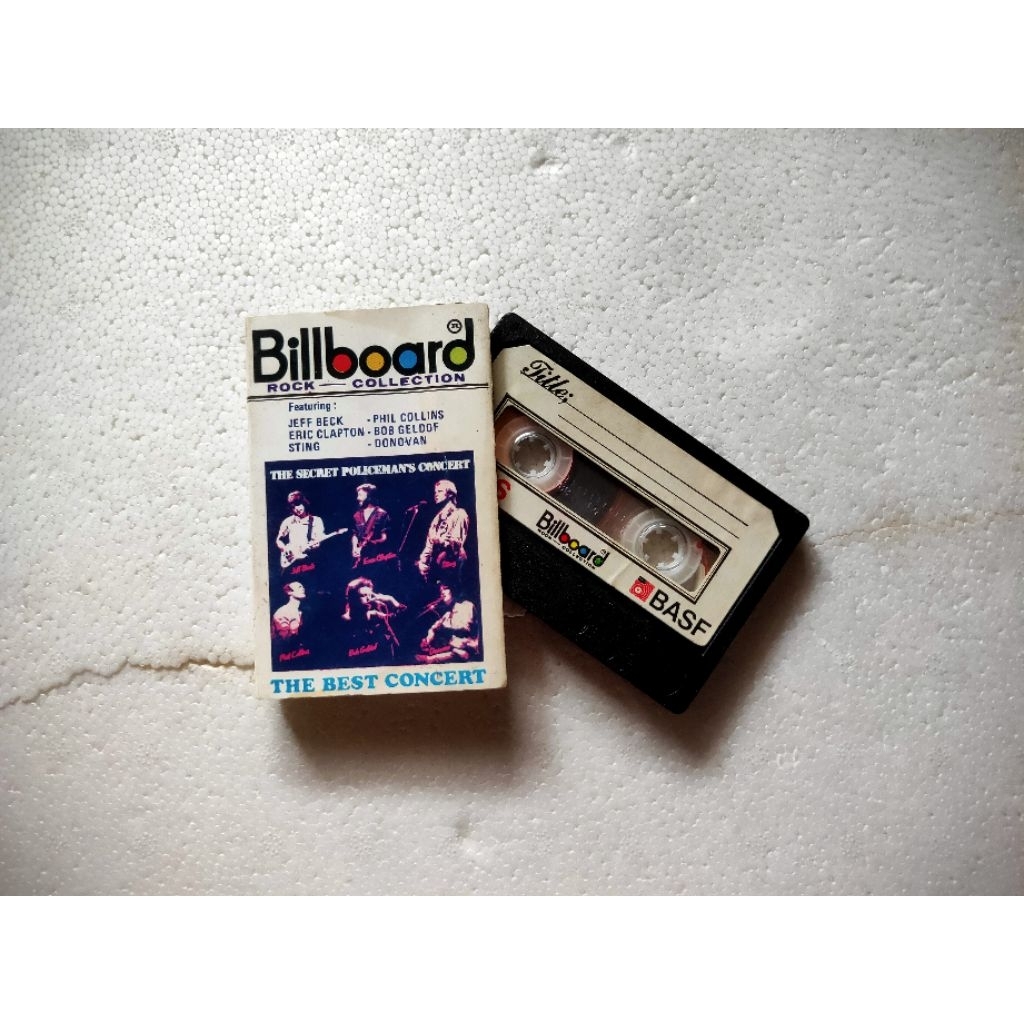 kaset pita rock THE SECRET POLICEMAN'S CONCERT Jeff beck phil Collins Eric