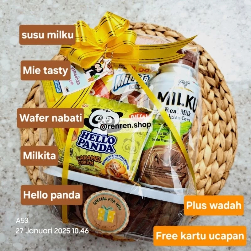 

Parcel snack + wadah Parcel lebaran Parcel makanan