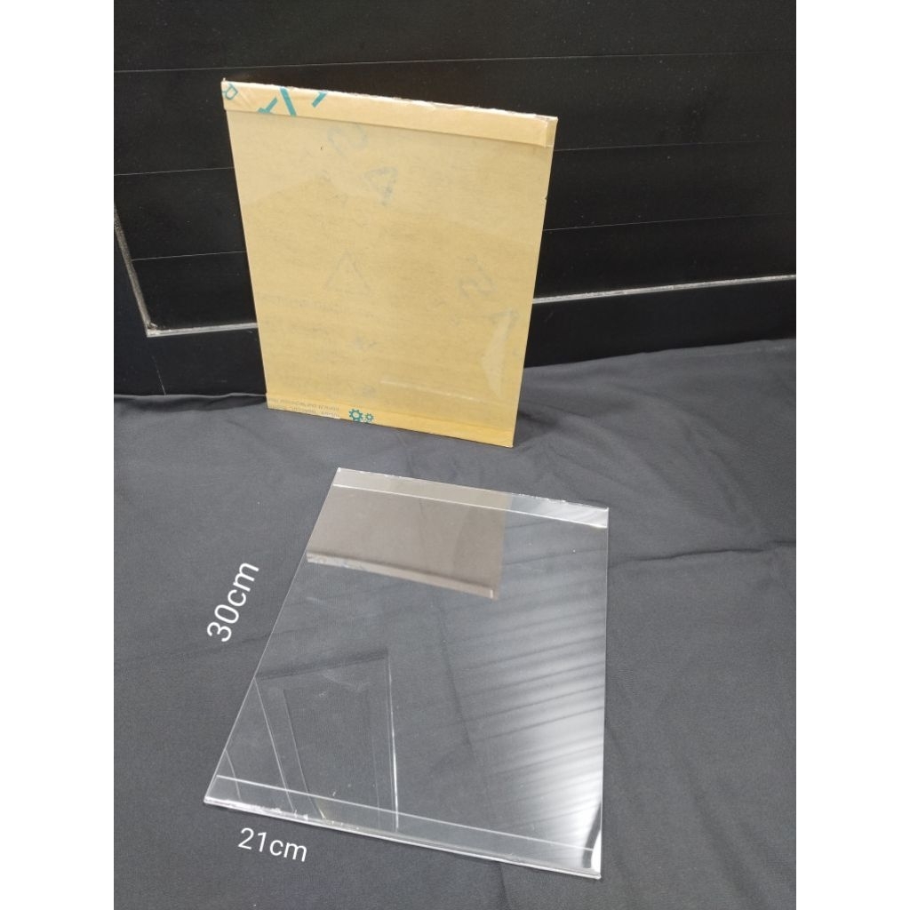 

ACRYLIC THICKER / AKRILIK WALL / AKRILIK DINGDING A4 LANDSCAPE 2MM