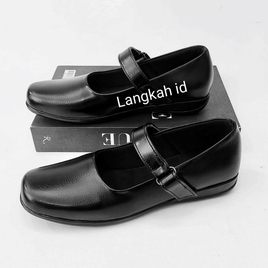 Sepatu Pantofel Paskibra Wanita Putih
