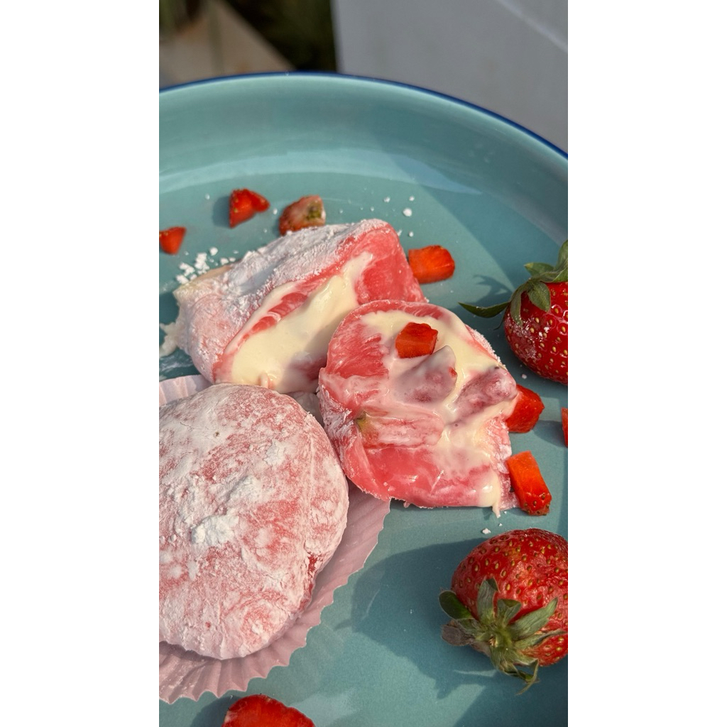 

Mochi Creamcheese Strawberry