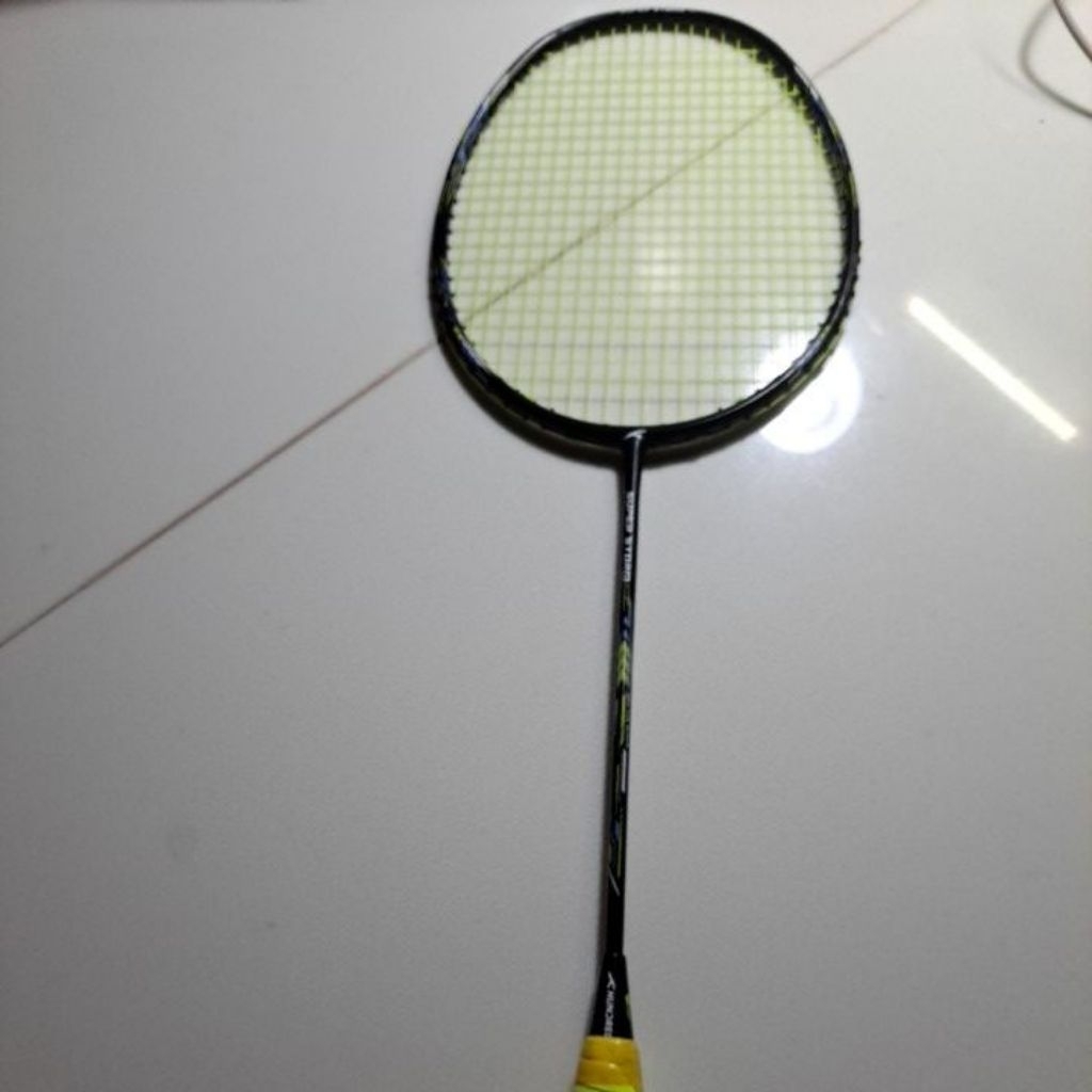 raket badminton hundred super storm original second
