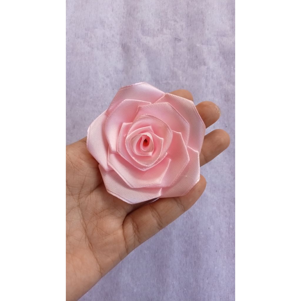 

bunga pita satin /bahan buket/ hiasan