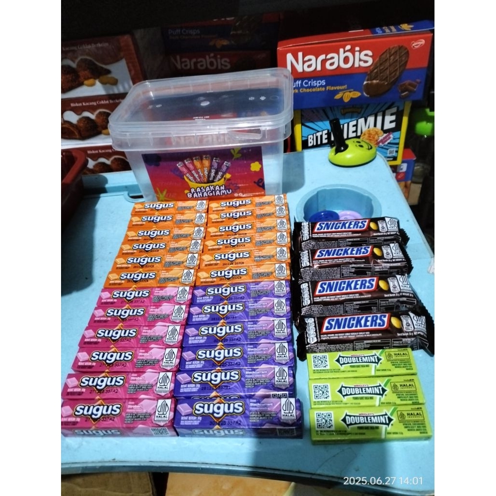 

JASTIP PRJ PAKET SUGUS 27pcs + 4snicker + kontener (35k)